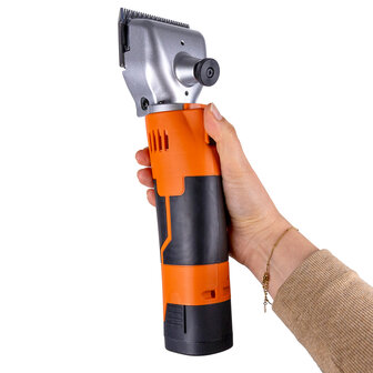 Kneizer CordlessPro Horse &ndash; Esquiladora inal&aacute;mbrica para caballos &ndash; 2 bater&iacute;as y 2 juegos de cuchillas